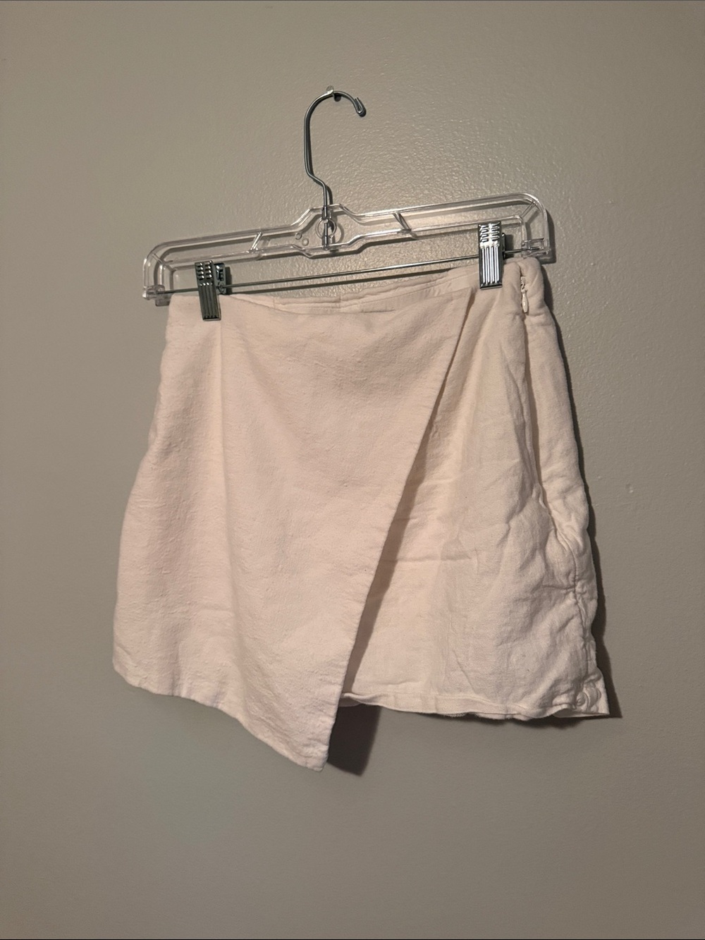 Abercrombie & Fitch Cream Wrap Skort